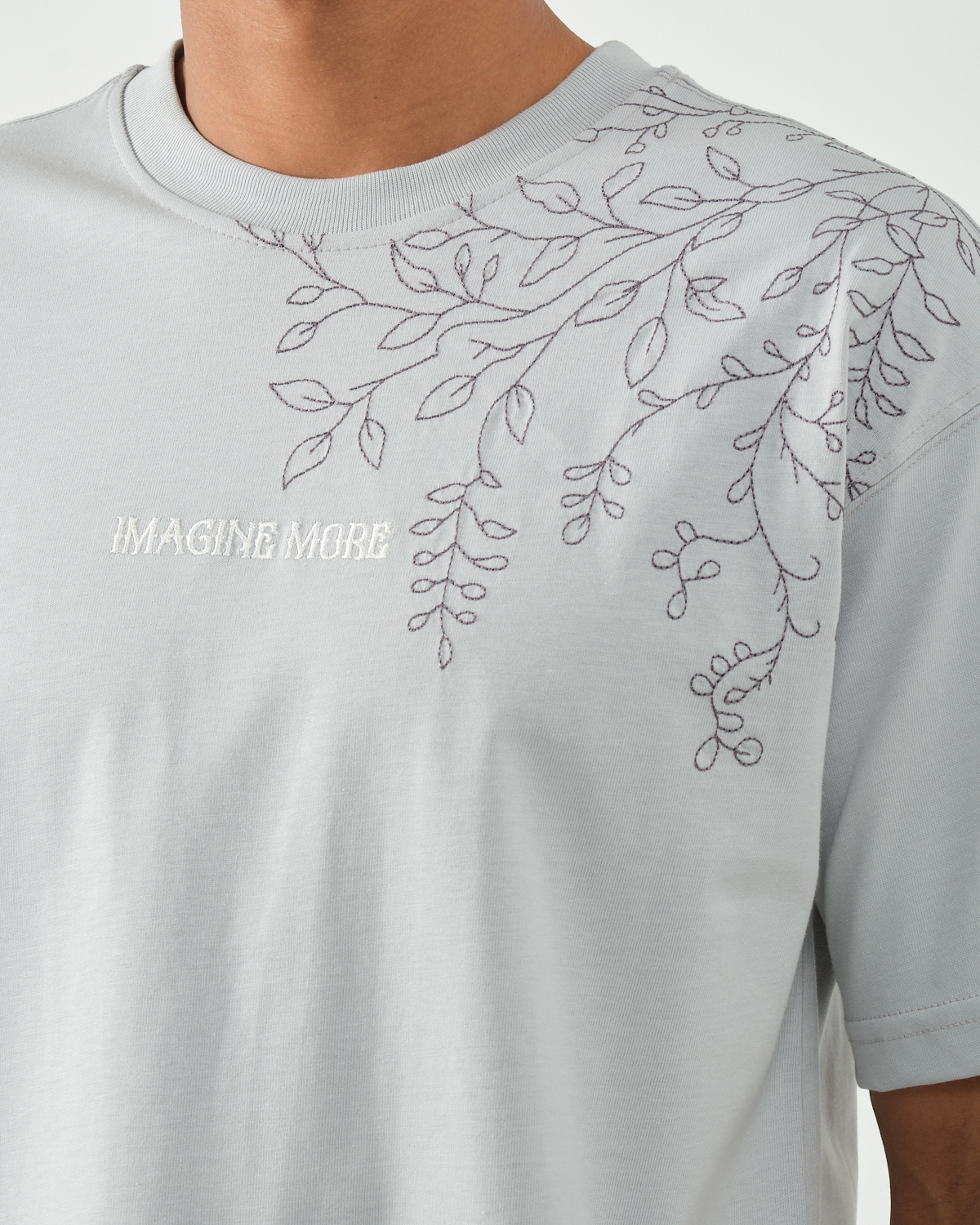 T SHIRT